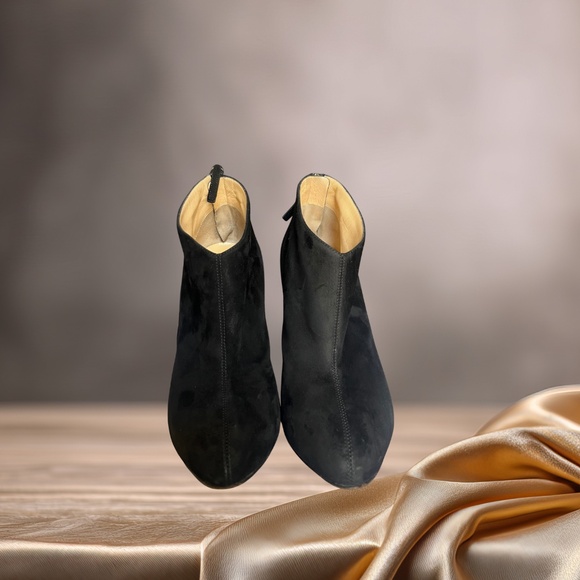 Barneys New York Suede Heeled Booties — Black — Size 39.5 (US 9.5) — With Box - Picture 4 of 7